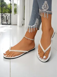 sandales-tongs-ornees-de-perles-pour-fem-blanche-9