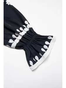 schulterfreies-midikleid-mit-geometrisch-default-10