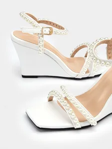 talons-compenses-ornes-de-perles-pour-fe-default-8