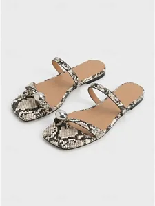 women-s-black-square-toe-flat-sandals-wi-snake-pattern-7