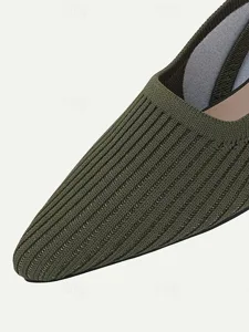 women-s-sandals-flats-plus-size-flyknit-default-7