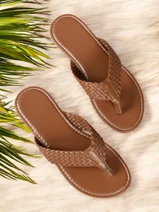 women-s-white-woven-slide-sandals-tropic-default-10