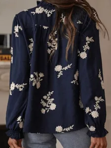 damen-bluse-bestickt-knopfe-blumen-15407226-default-10
