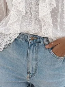 damen-bluse-spitze-rusche-einfarbi-12311278-default-3