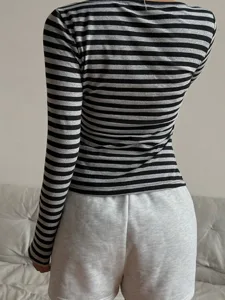 damen-hemd-bluse-knopfe-gestreift-10135819-default-2