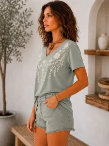 damen-t-shirt-druck-blumen-grafik-15448119-default-2