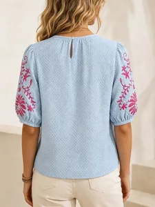 woman-s-bestickte-bluse-einfarbig-18714288-default-2