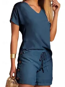zwei-teile-damen-mode-straenbeklei-18648261-default-2